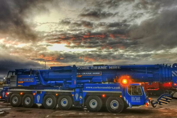 Liebherr LTM 1300-6.1